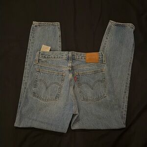 Levi’s wedgie jeans